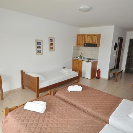 Pennystella Apartments Agia Pelagia  Extérieur photo